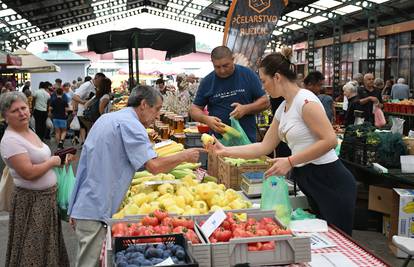 Svi prodavači na tržnicama od Slavonije do Dalmacije složni: 'Mi bi htjeli raditi i nedjeljom'