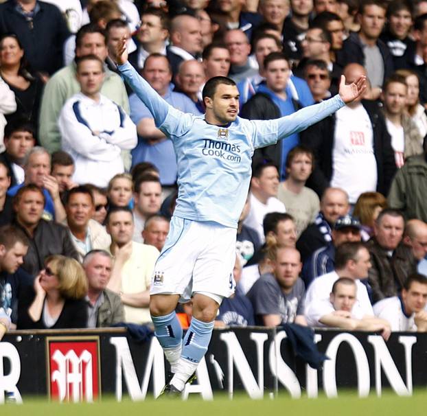 Soccer - Barclays Premier League - Tottenham Hotspur v Manchester City - White Hart Lane