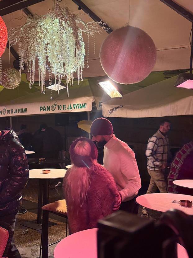 FOTOEKSKLUZIV Joško Gvardiol grlio plavokosu damu u Zagrebu