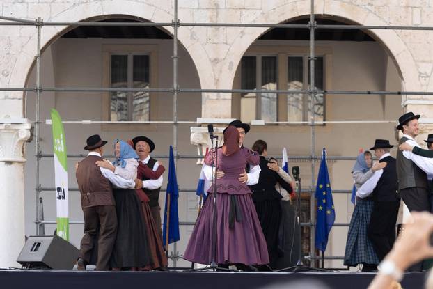 Više od 400 izvođača iz Slovenije nastupat će na Festivalu Slovenija u Puli