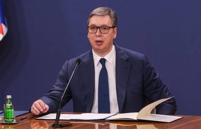 Vučića primili u vojnu bolnicu!