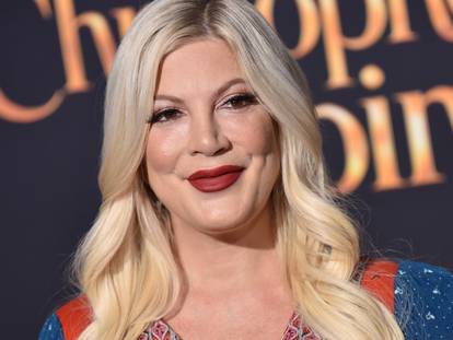 FOTO Tori Spelling prvi put išla 'pod nož' sa 16 godina: Kroz karijeru često šokirala izgledom