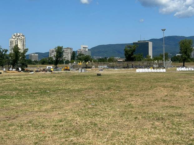 FOTO Thompsonu ističe rok za čišćenje Hipodroma, evo kako danas izgleda mjesto koncerta