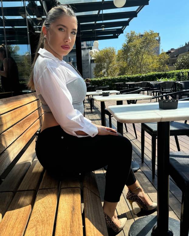 FOTO Tursku sutkinju zbog seks skandala izbacili iz nogometa. Pogodite čime se sada bavi...