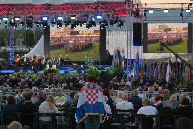 Svečani koncert u Zagrebu povodom 35. obljetnice postrojavanja Zbora narodne garde i ustrojavanja Hrvatske vojske i policije
