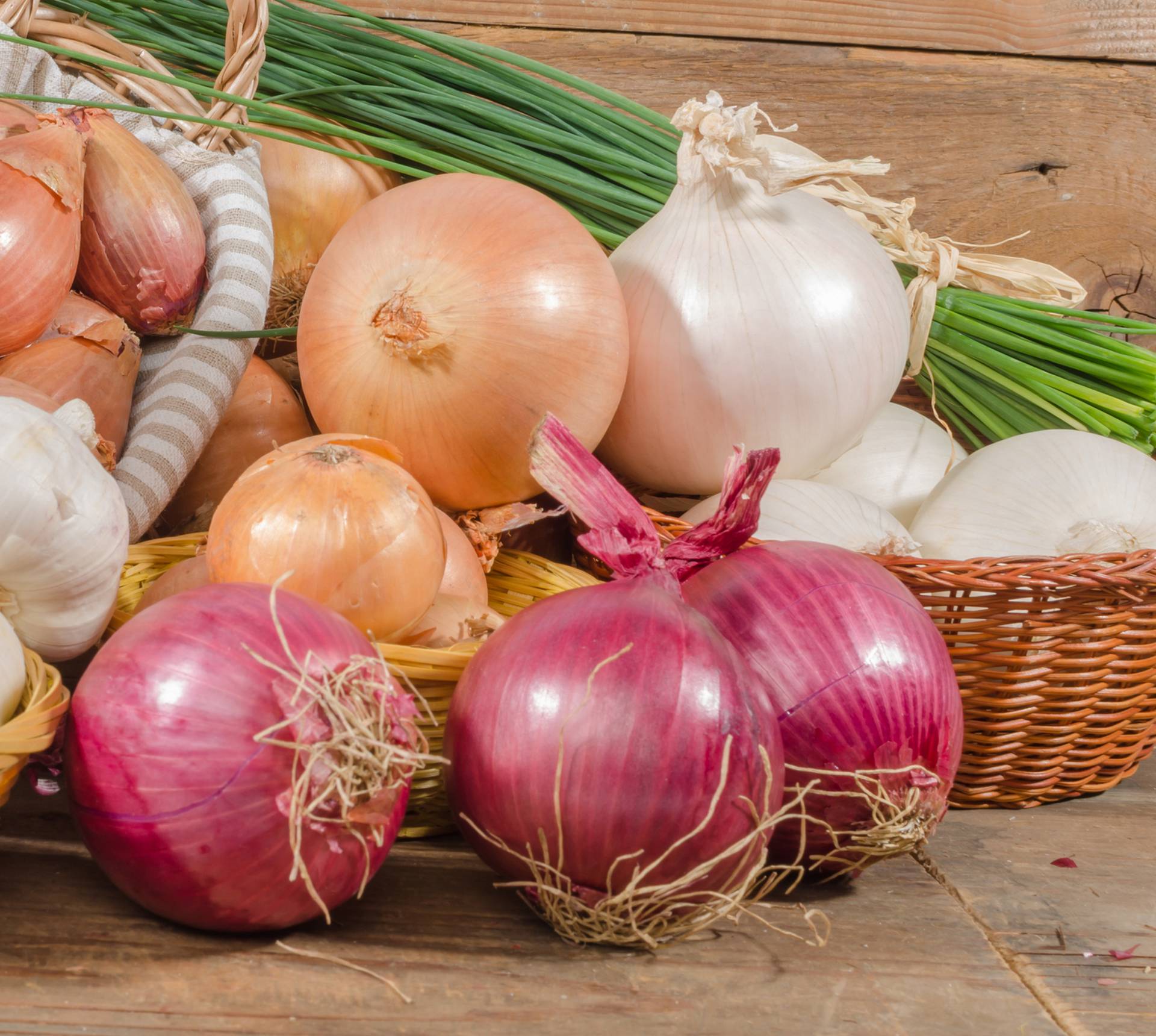 Crveni luk najbolje se slaže sa salatama, a žuti ide uz gulaše