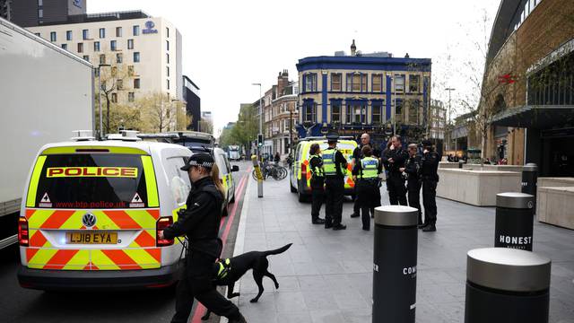 Security alert at London Bridge station