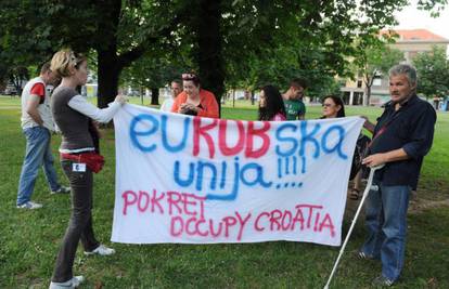 Occupy Croatia: Na prosvjedu 10 ljudi, zaustavila ih policija
