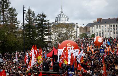U Francuskoj prosvjedi na Praznik rada, ne staje bijes zbog mirovinske reforme