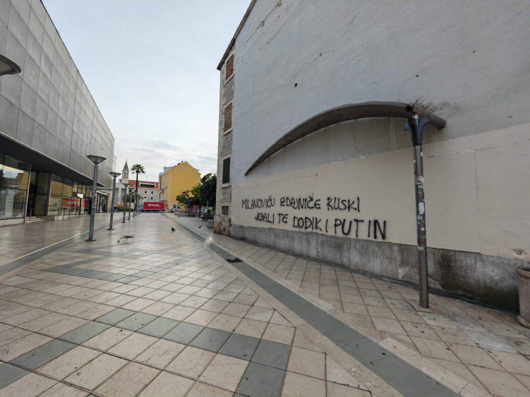 Split: Osvanuli uvredljivi grafiti upućeni Zoranu Milanoviću