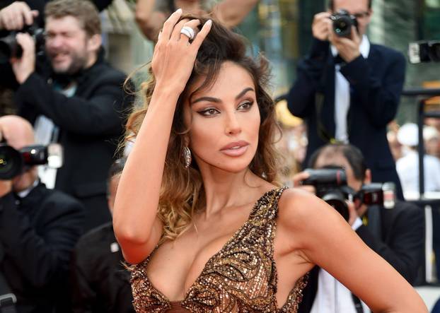 Cannes, France. 28th May, 2022. 75th Cannes Film Festival 2022, red carpet Closing CeremonyPictured: Madalina Ghenea Credit: Independent Photo Agency/Alamy Live News