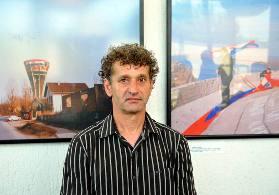 Suborcima obećao da će skupa napisati knjigu no ostao je sam