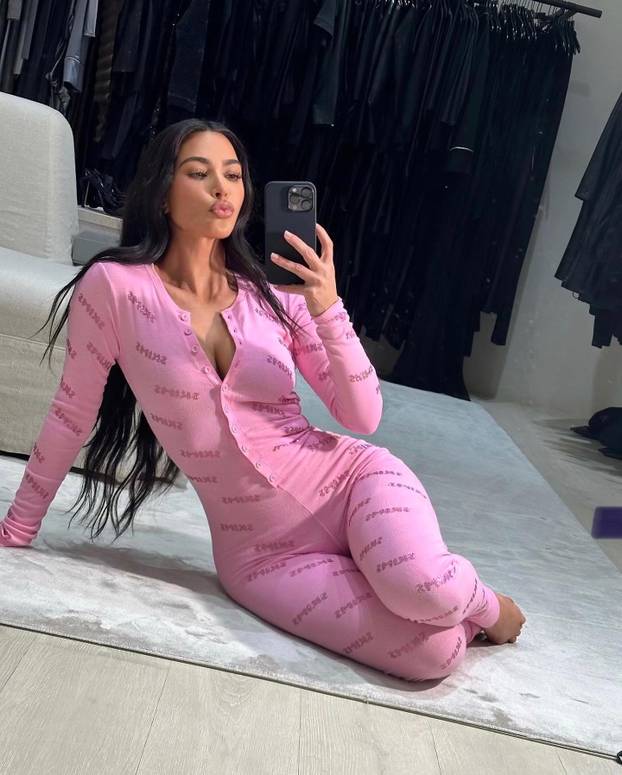 FOTO Kim Kardashian 'upecala' novog frajera. Legenda Formule 1 prerasla je status 'prijatelja'