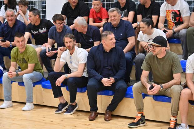 Makarska: Donatorska utakmica veterana Hajduk - Dinamo za Mladena Bartolovića