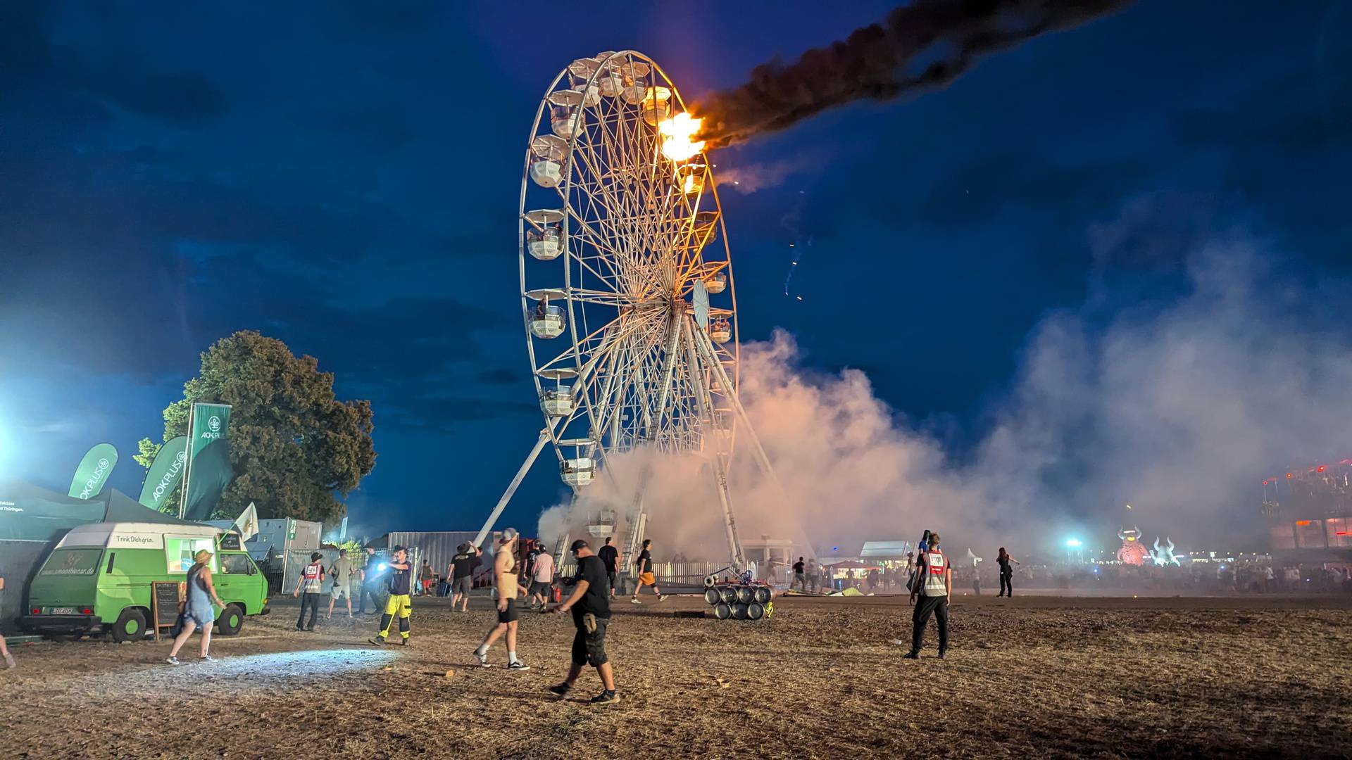 Highfield Festival - Ferris wheel on fire