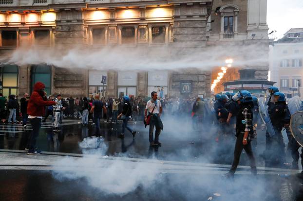 Protest against "Green Pass" in Rome