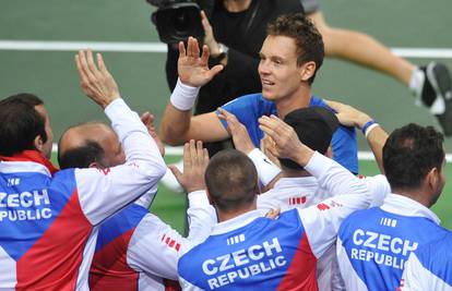Davis Cup: Česi pobijedili u paru i poveli protiv Španjolaca
