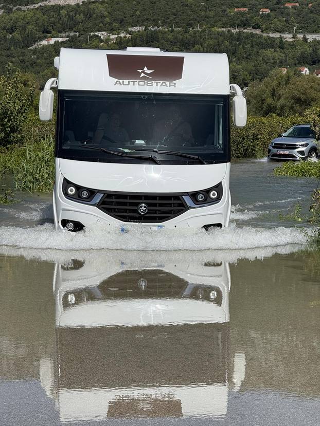 Vrgorac: Posljedice obilnih kiša na području općine Pojezere