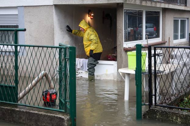 Zagreb: Poplavljena Horvatova ulica u naselju Sveta Klara