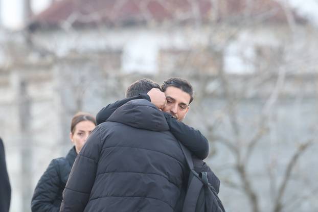 Prijatelji i kolege pružaju podršku Darku Laziću i njegovoj obitelji nakon smrti njegovog brata, Dragana