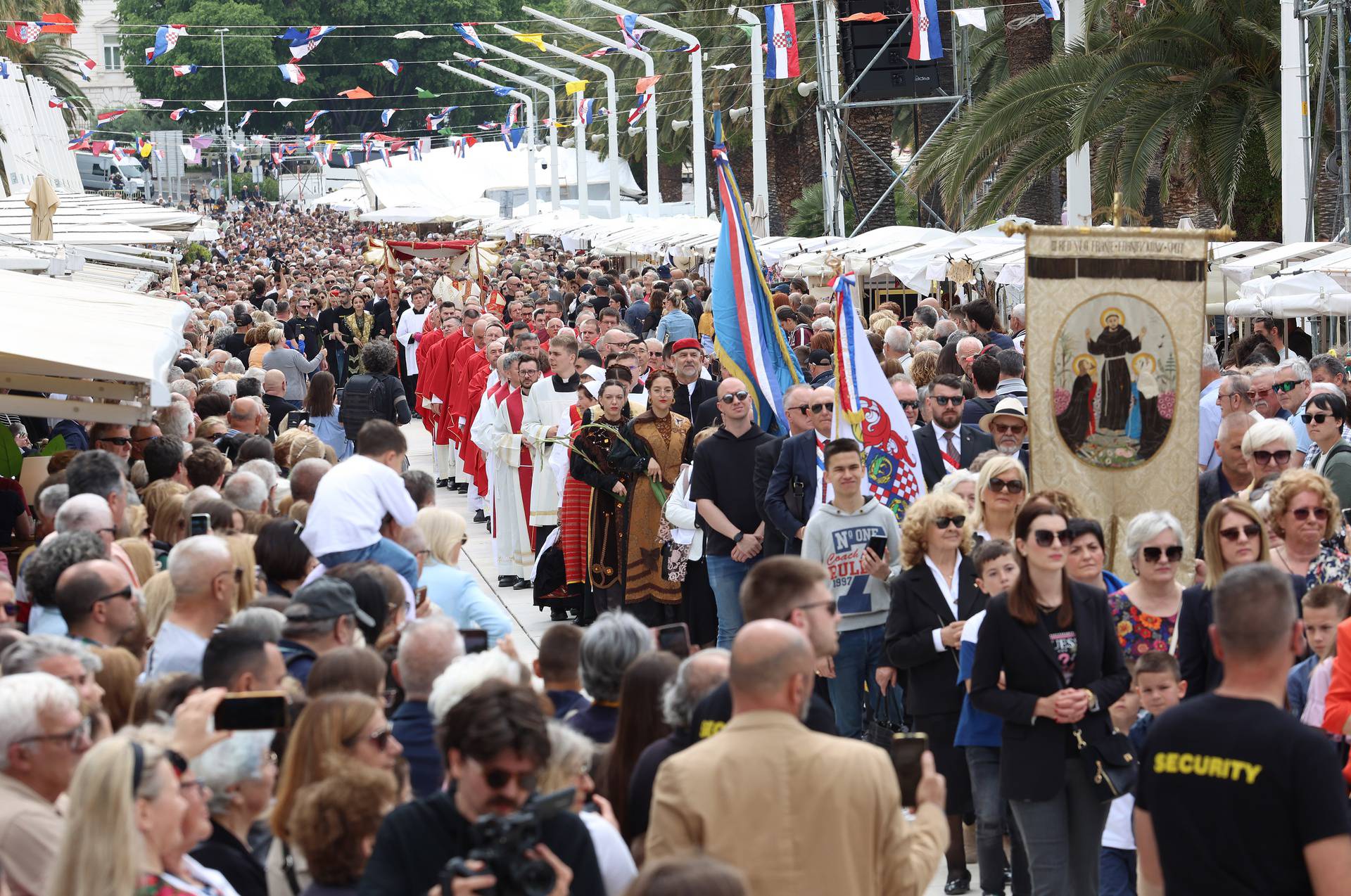 Split: Svečana procesija i sveta misa u čast sv. Duje