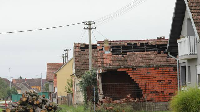 Sanacija štete u Retkovcu nakon razornog nevremena