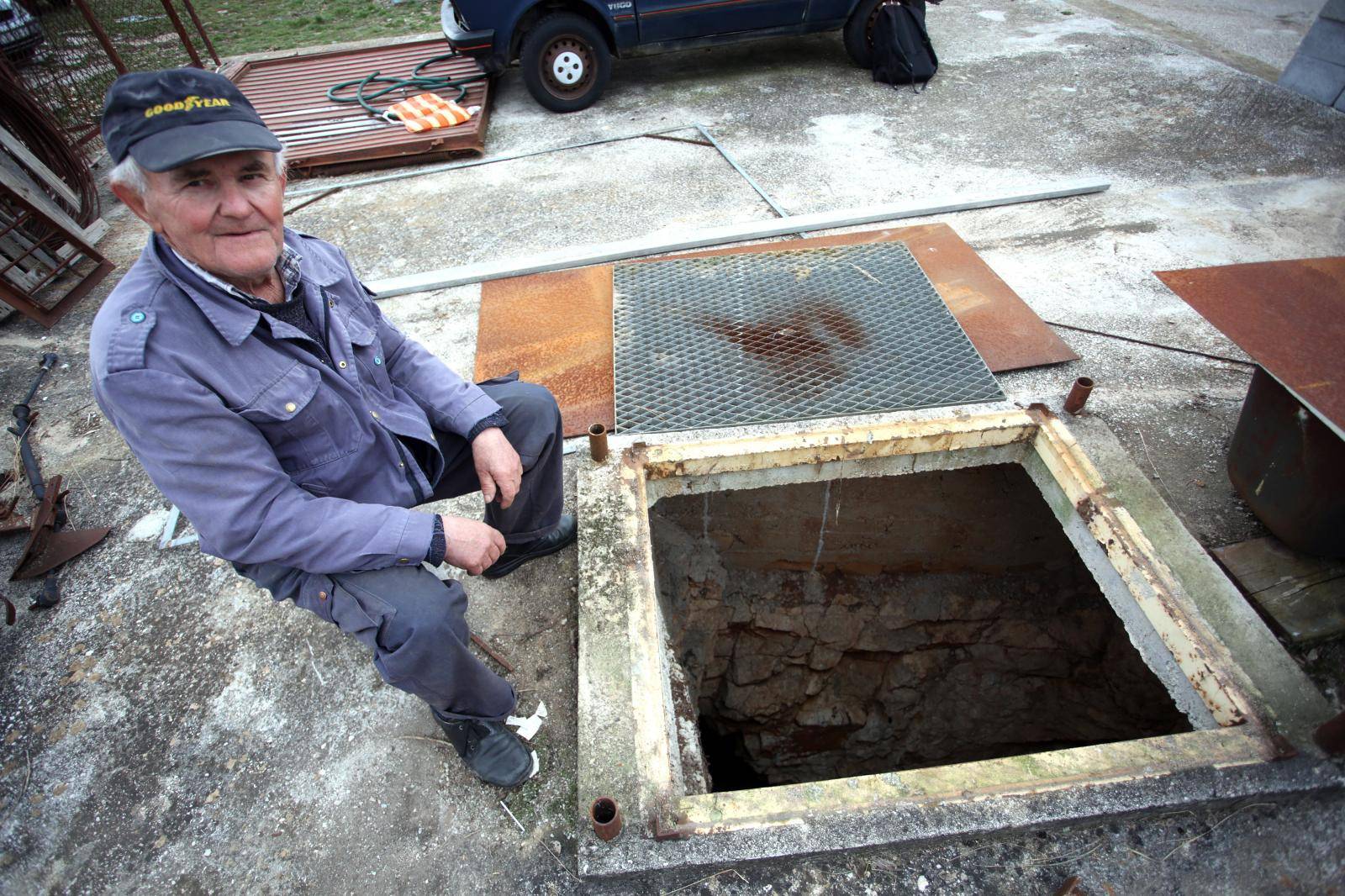 Petar kopa već 30 godina: 'Pod kućom imam špilju i tunele'