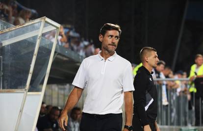 Trener Rijeke: Svi imaju nešto protiv sudaca. To je možda i najteži posao u nogometu...