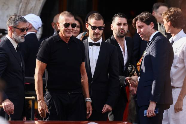 Anticipated wedding of Amazon founder Jeff Bezos and Lauren Sanchez in Italy