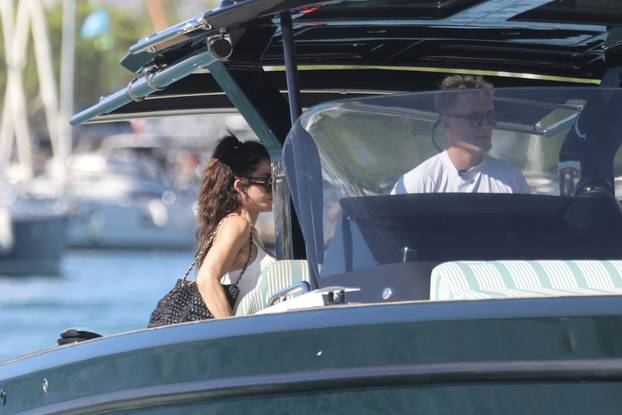 EKSKLUZIVNO Trogir: Nakon četverodnevnog krstarenja Jadranom Jeff Bezos i Lauren Sanchez napustili Hrvatsku