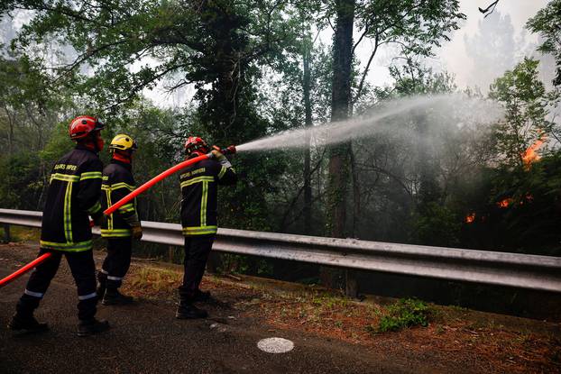 Wildfires in southwestern France