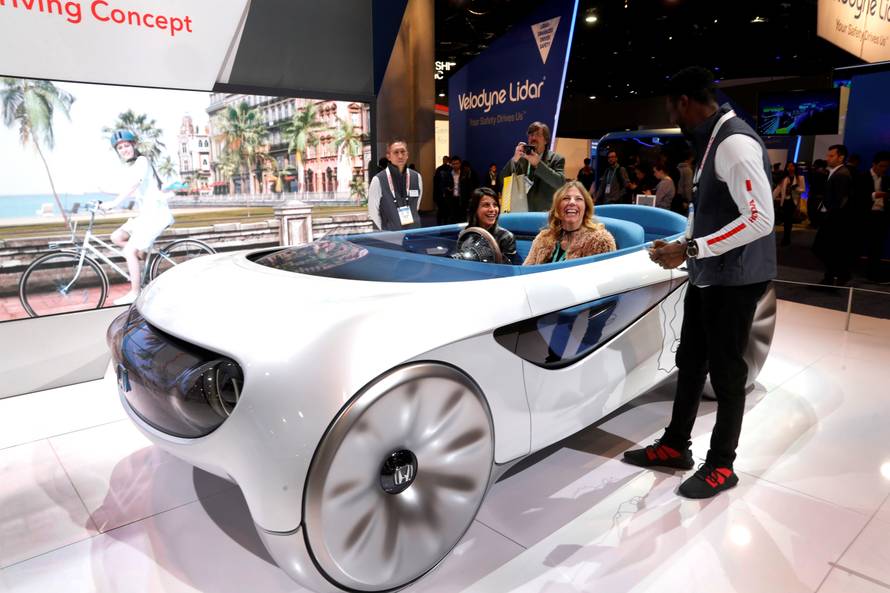 Avatar auto, leteći Uber... Ovo su najluđi automobili u Vegasu