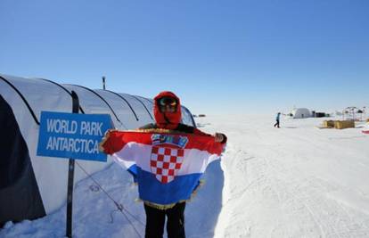 Vlado je sa 63 godine istrčao maraton na Sjevernom polu
