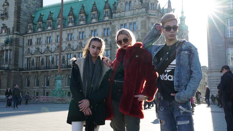 Youtuberica Petra u Hamburgu pjevala Zokijev hit  'Autotune'