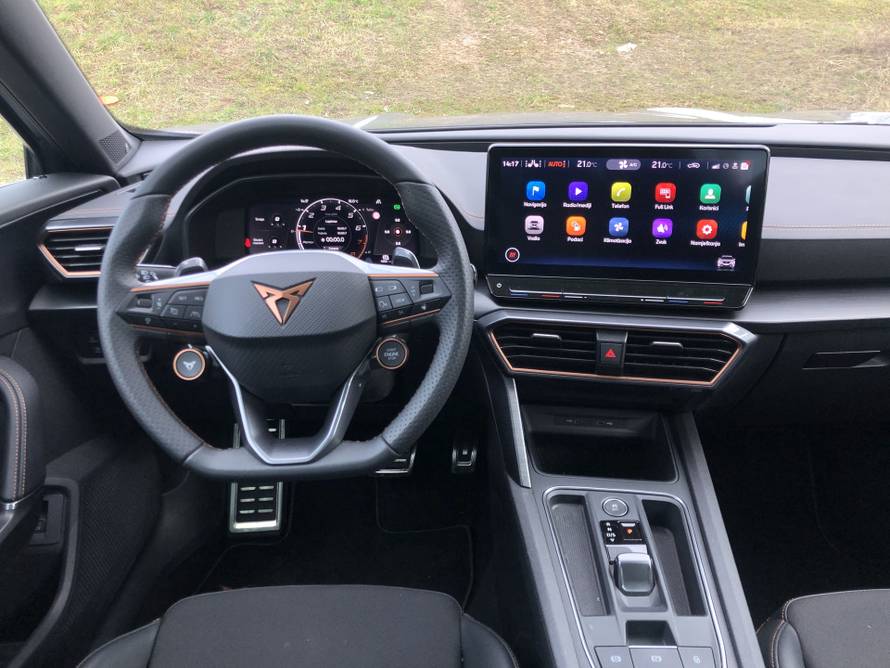 Izgleda spektakularno, lovi poglede i ubrzava 'kao raketa'