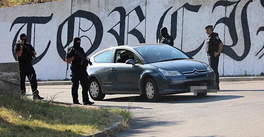 Policija zna tko je pucao na taksista, ali još traže napadače