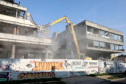 Zagreb: Rušenje stare zgrade Zabe u Paromlinskoj