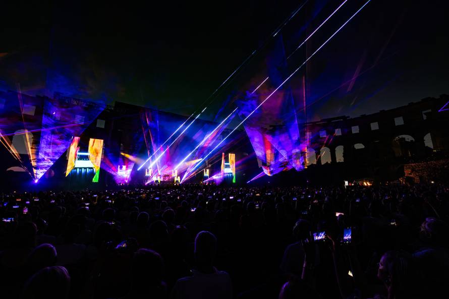 Jean-Michel Jarre dignuo Pulu na noge! 'Malo ću vas provesti kroz svoju 'kuhinju', uživajte!'