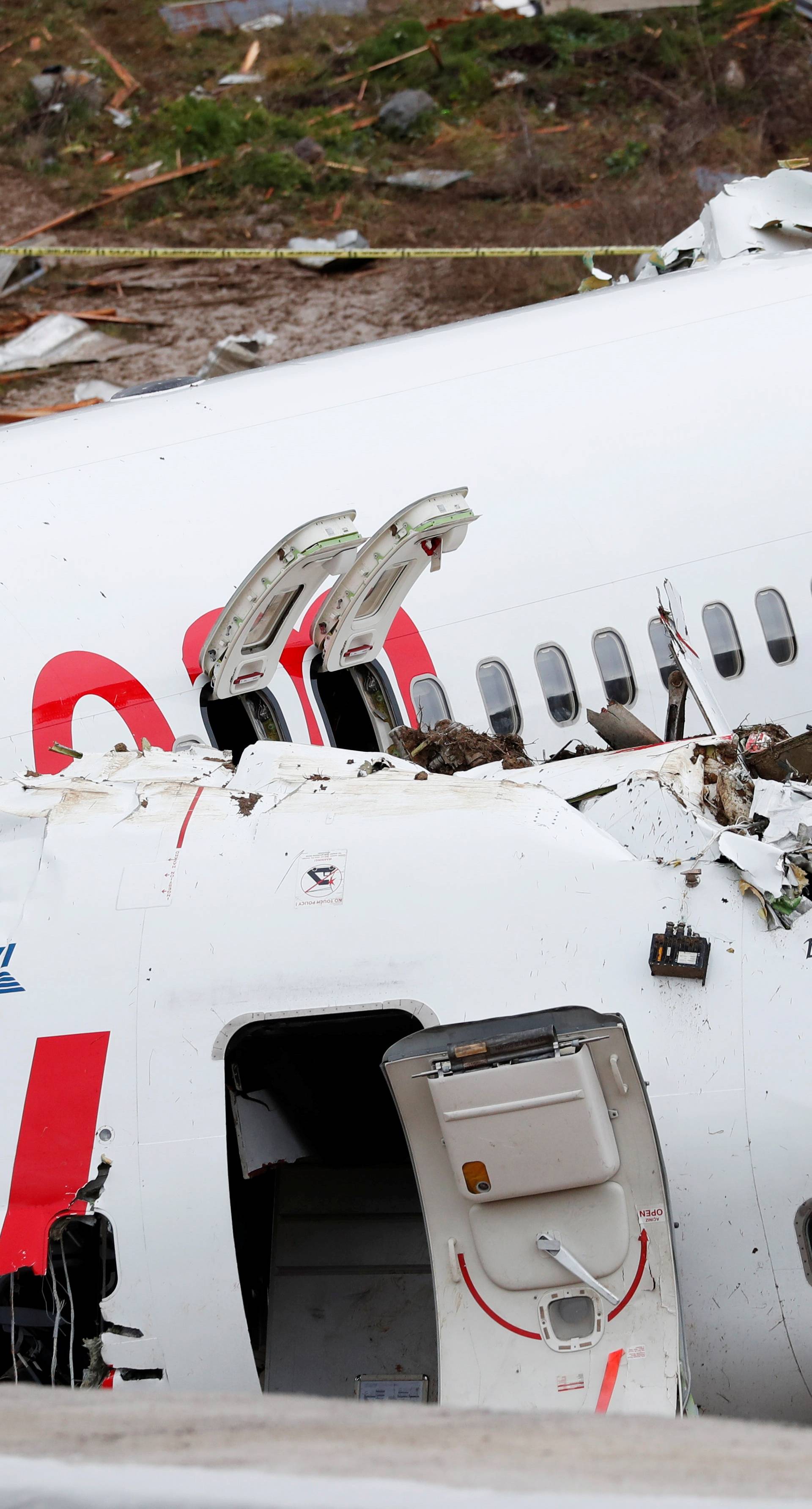 Pegasus Airlines plane overruns runway and crashes at Istanbul's Sabiha Gokcen airport