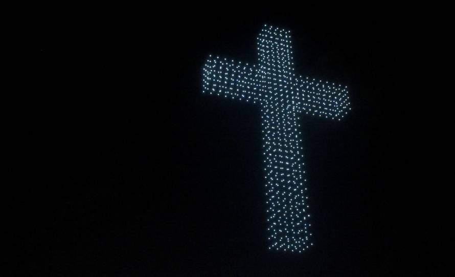 Scenografija dronovima na koncertu Marka Perkovića Thompsona