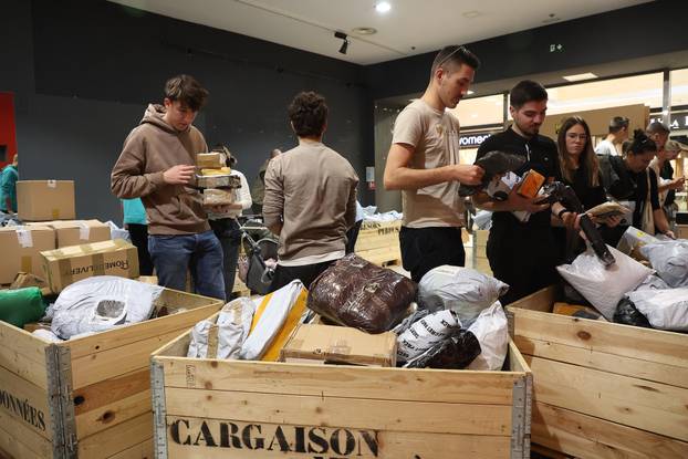 Trgovina "izgubljenih" paketa stigla je i u Split