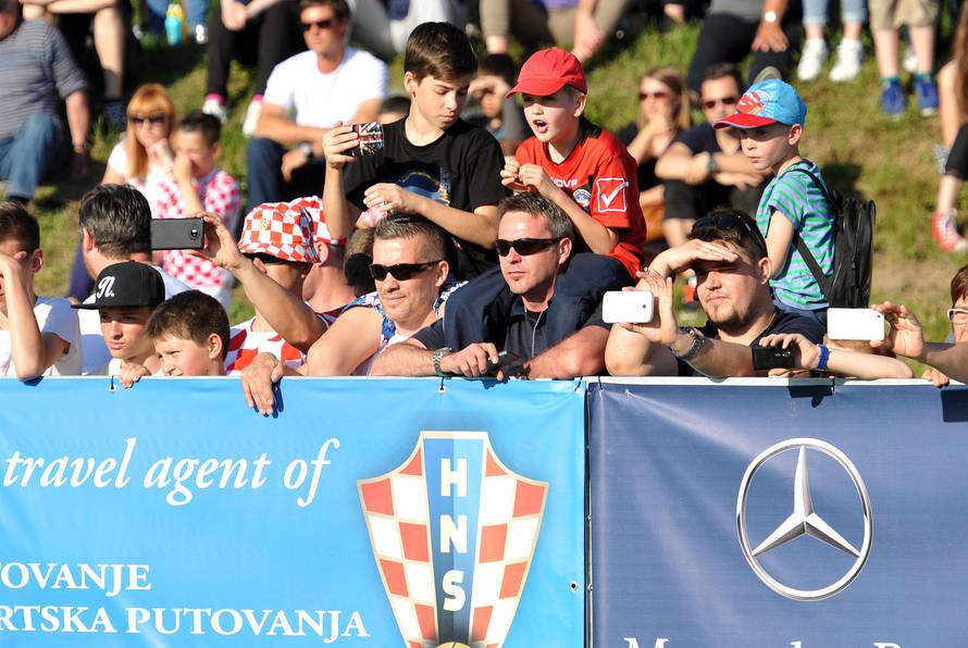 Međimurci uz 'vatrene': Čak 5 tisuća ljudi na prvom treningu