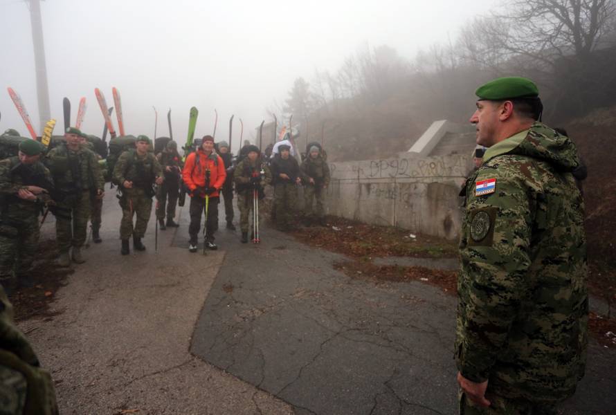 Kostelić na Velebitu 8 dana bez skloništa i s 40 kg na leđima