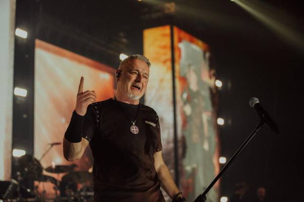 FOTO Pogledajte kako je bilo drugu večer zaredom na koncertu Thompsona u Splitu