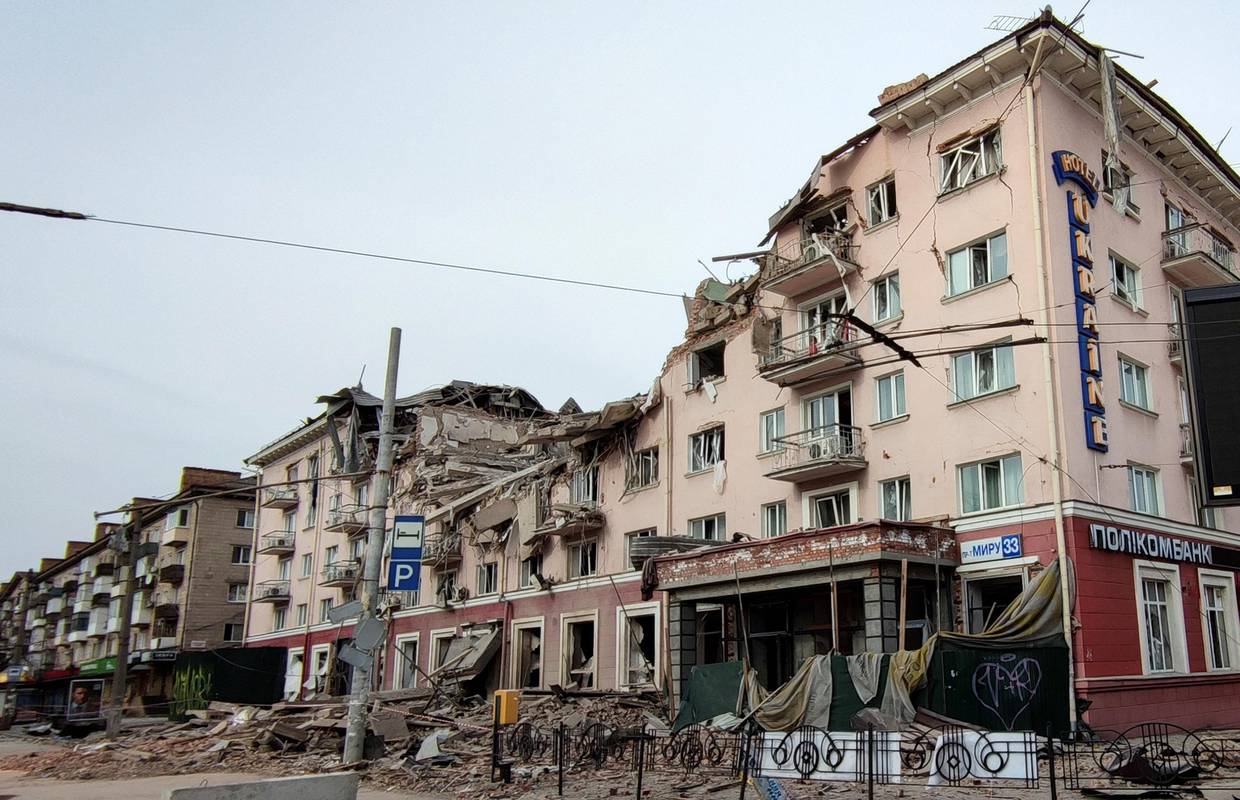 Ukrajinski grad Černihiv je bez vode, grijanja i struje
