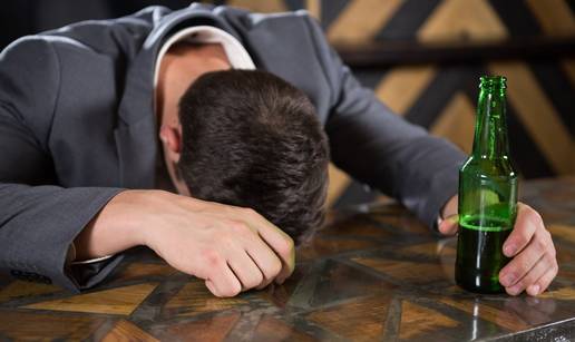 Nije lako reći 'ne' alkoholu, ali uz ove korake svakako je lakše