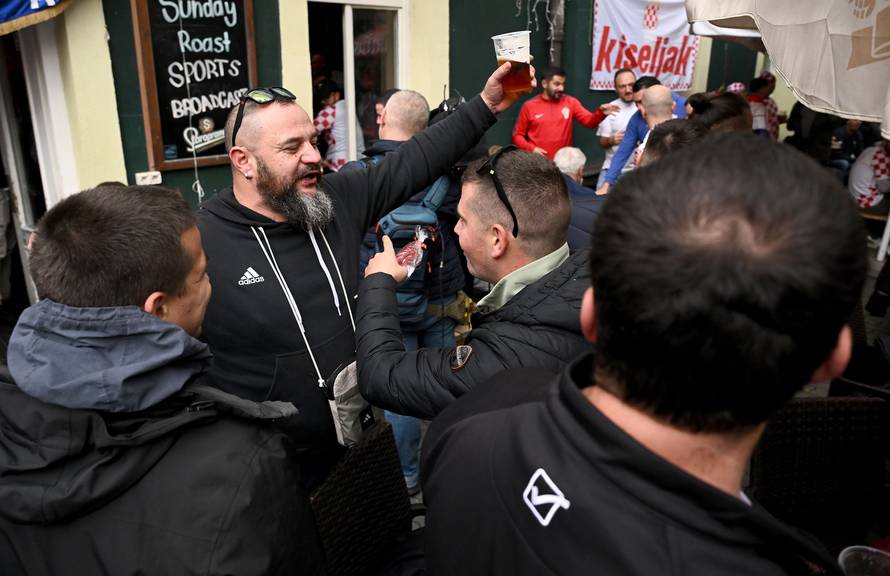 Prag:  Beckett irish  pub, gdje se hrvatski navijaci okupljaju prije utakmice