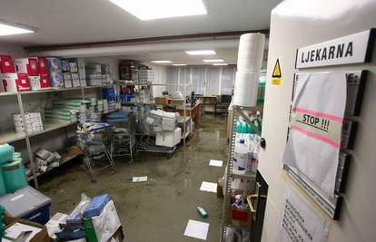 'U poplavi su uništeni posebno skupi lijekovi, infuzije i maske'