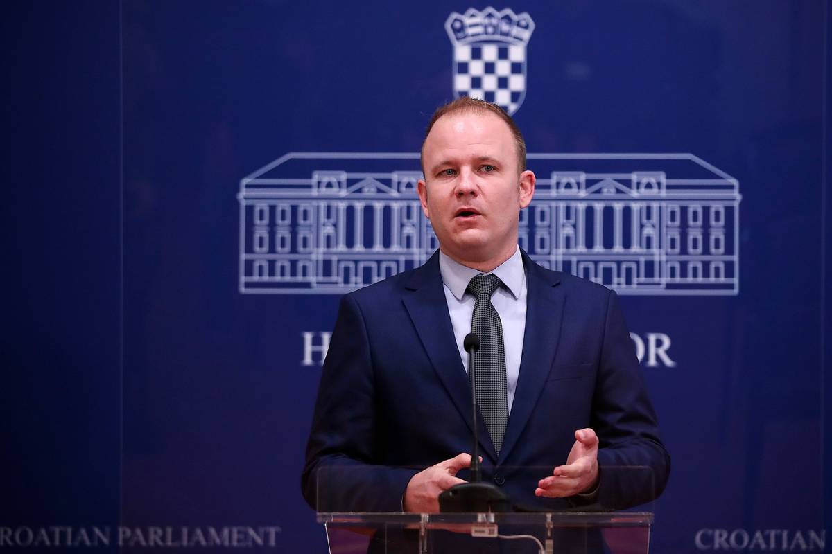 SDP-ov Mišel Jakšić: 'Na kraju se sve svede na to da netko nekog pita: 'Kaj bi ti štel biti'