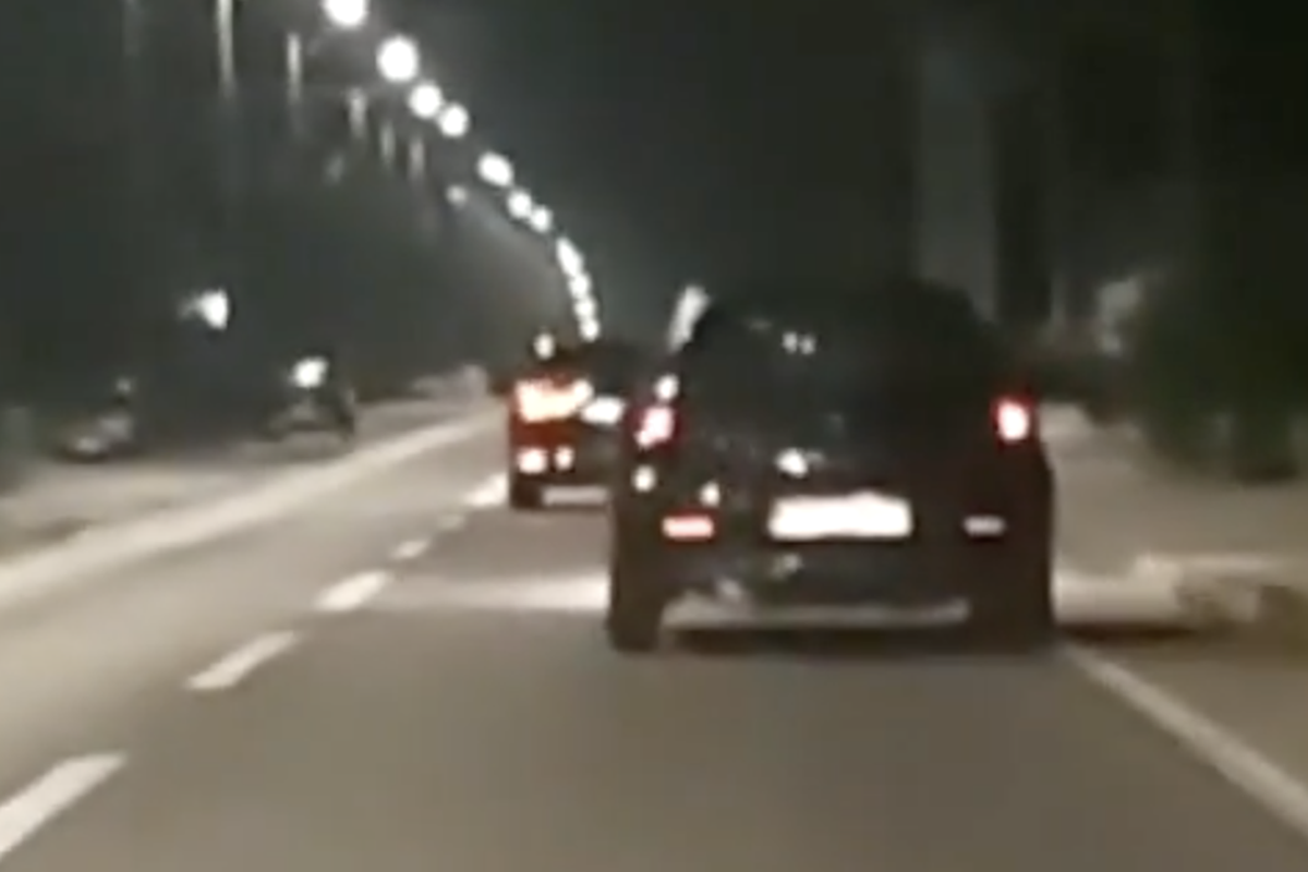 Divlja vožnja u Sesvetama: Pijani vozač prešao u suprotni trak pa udario dva automobila